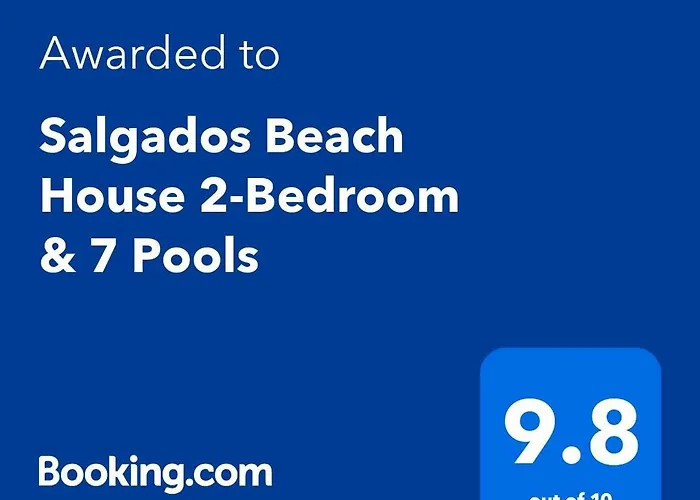 Salgados House 2-bedroom & 7 Pools アパート *