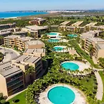 Apartament Salgados House 2-bedroom & 7 Pools *