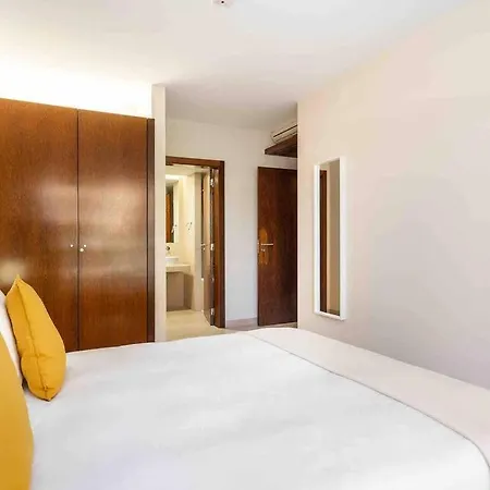 Salgados House 2-bedroom & 7 Pools Apartment