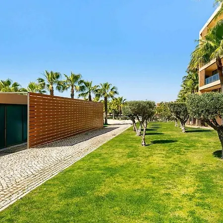 Apartment Salgados House 2-bedroom & 7 Pools *