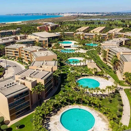 Apartment Salgados House 2-bedroom & 7 Pools *