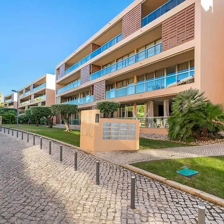 Salgados House 2-bedroom & 7 Pools *