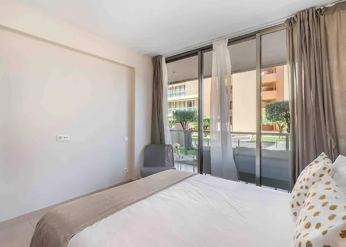 Salgados House 2-bedroom & 7 Pools