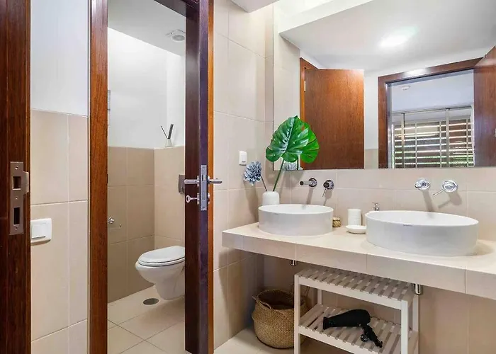 Salgados House 2-bedroom & 7 Pools *