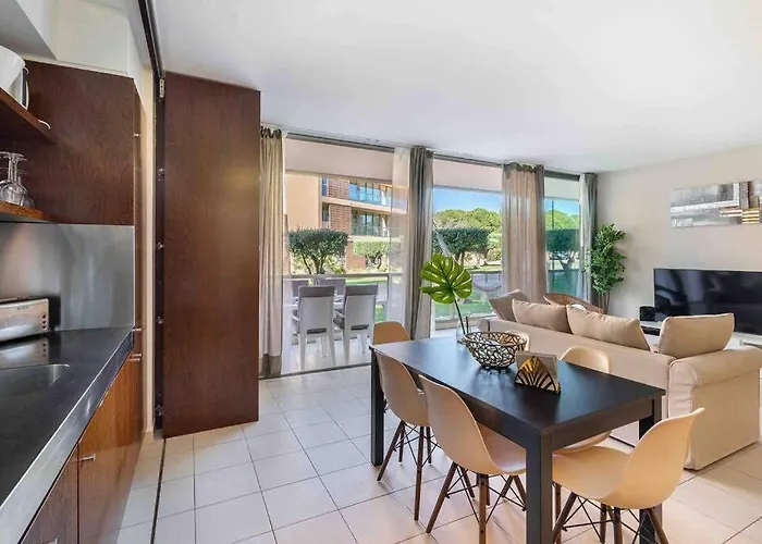 아파트 Salgados House 2-bedroom & 7 Pools 기아