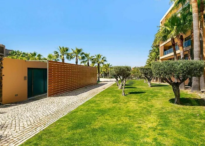 아파트 Salgados House 2-bedroom & 7 Pools *