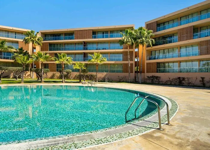 아파트 Salgados House 2-bedroom & 7 Pools 기아