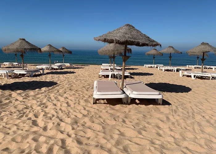 아파트 Salgados House 2-bedroom & 7 Pools