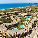 Salgados House 2-bedroom & 7 Pools *