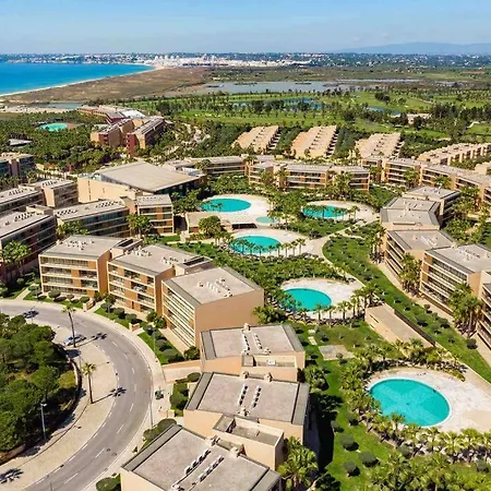Salgados House 2-bedroom & 7 Pools דירה *